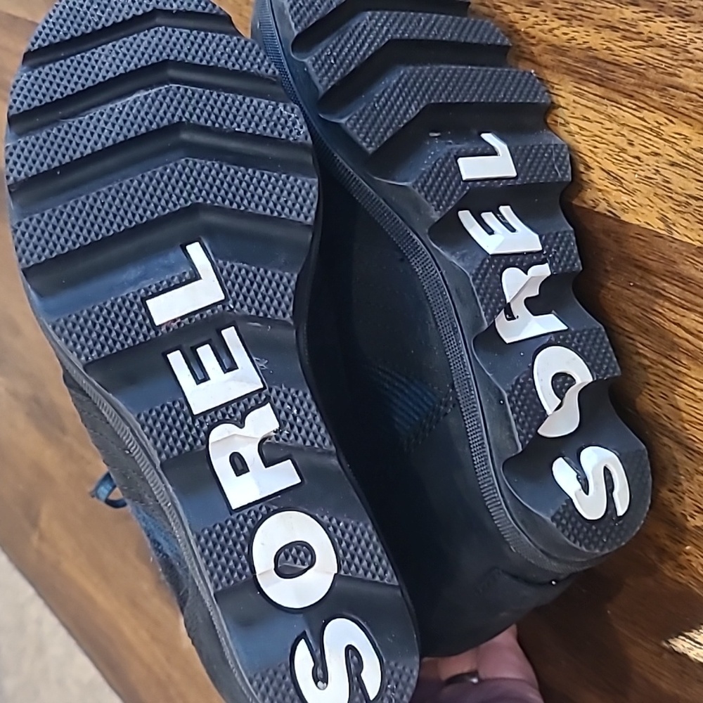 US 8 Sorel Lexie Wedge Hidden Heel Boots NL3779-010 Black Plaid Green - Picture 5 of 6